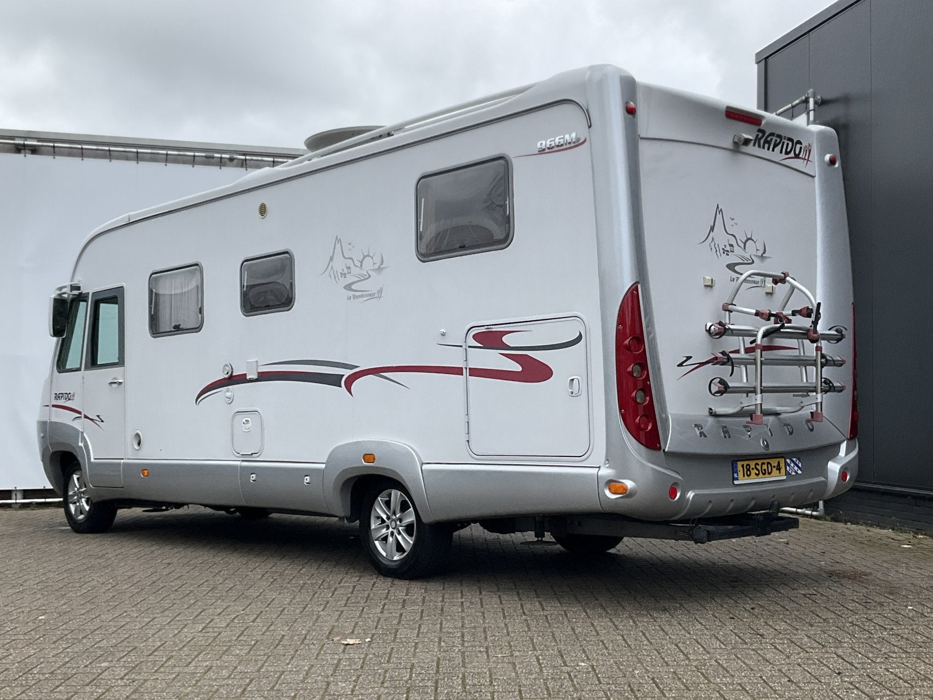 Mercedes-Benz Rapido 906 Enk bed. luchtv. Levelsyst. Trekhaa, Caravans en Kamperen, Integraal, Info@garageploegh.nl, Mercedes-Benz