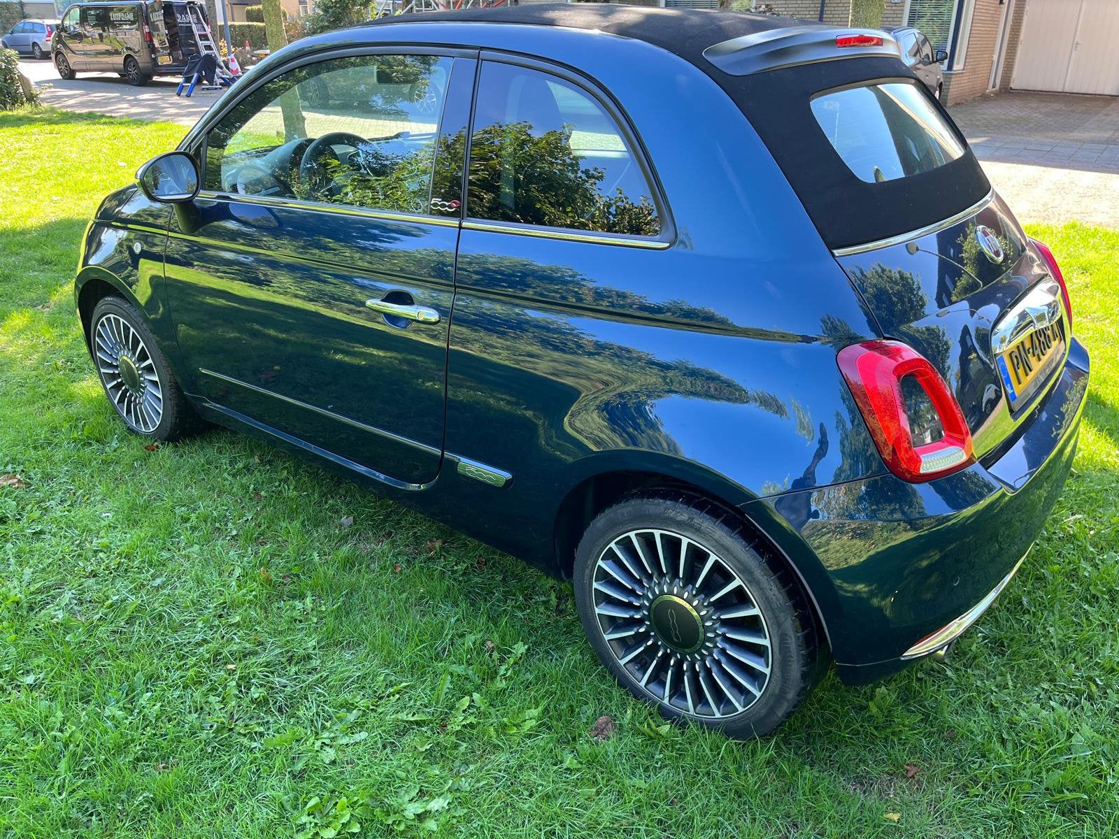Foto 7 van Fiat 500 C 1.2 AUT 2016 Blauw. Cabrio. Abarth leather seats