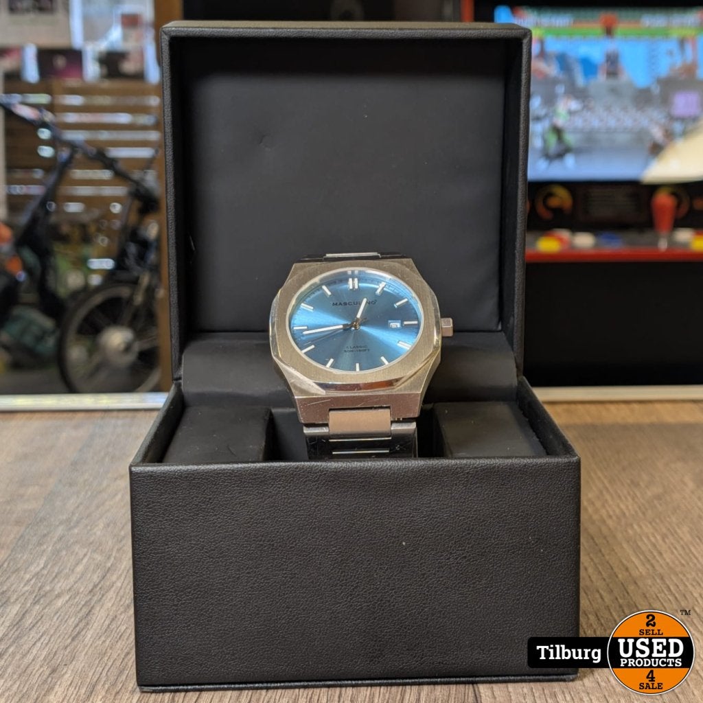 Masculino Classic steel arctic Heren Horloge Incl doos, Coolermaster, Gebruikt, Support@coolermaster.com, Cooler Master Europe B.V.
Lodewijkstraat 1b
5652 AC Eindhoven