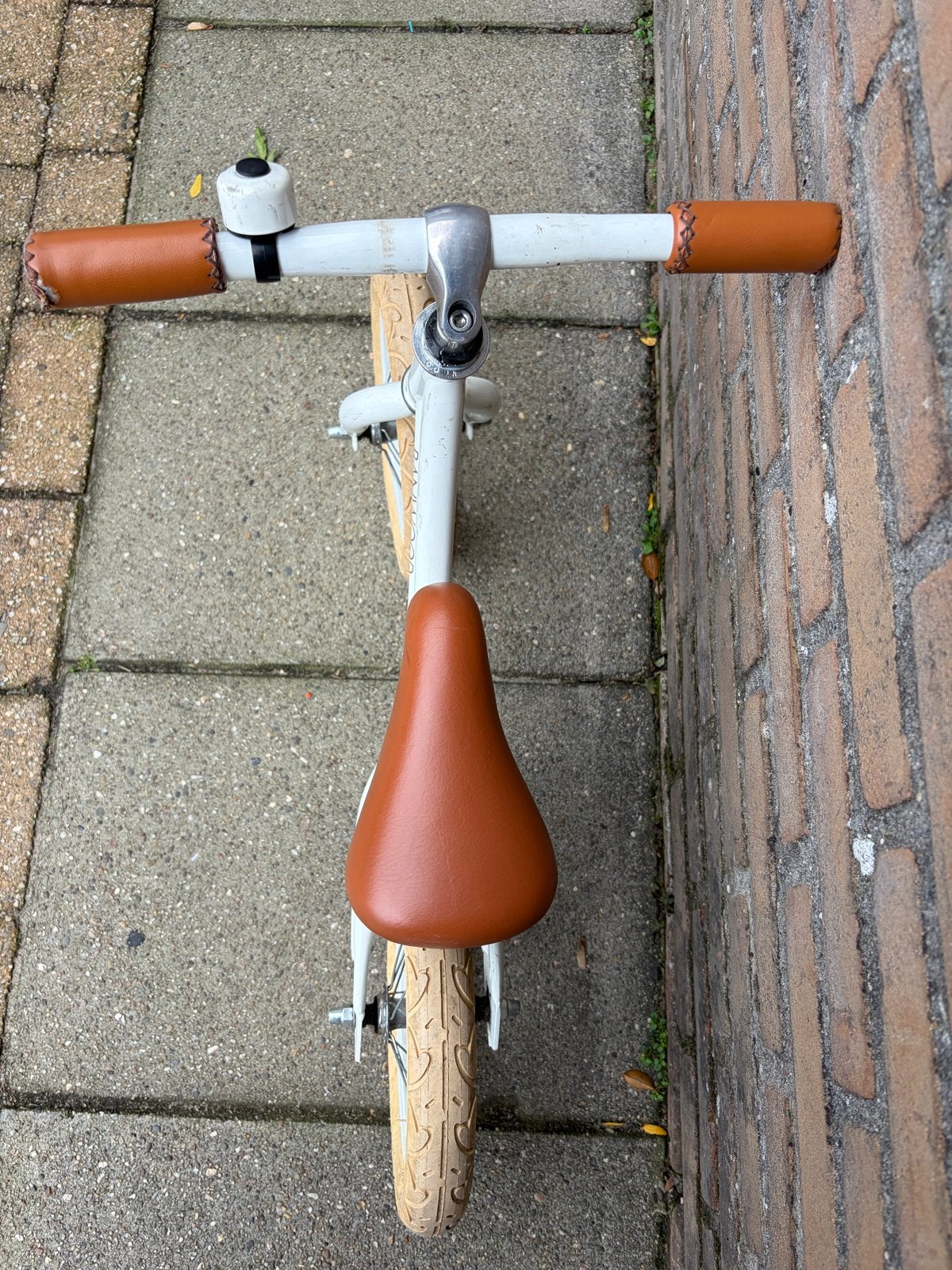 Banwood loopfiets wit met bruin zadel en handvatten, Ophalen, Gebruikt, Minder dan 16 inch