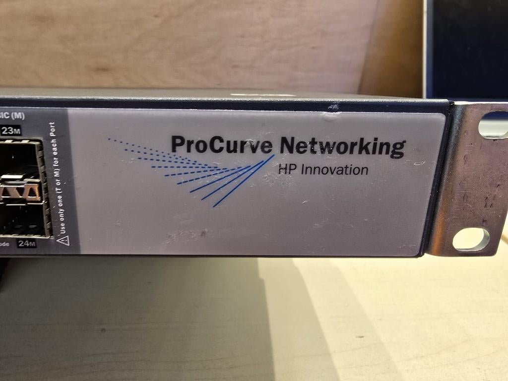 HP ProCurve 3500yl-24G PoE+ (J8692A), Computers en Software, Netwerk switches, JethroMeijers, Refurbished, Ophalen of Verzenden