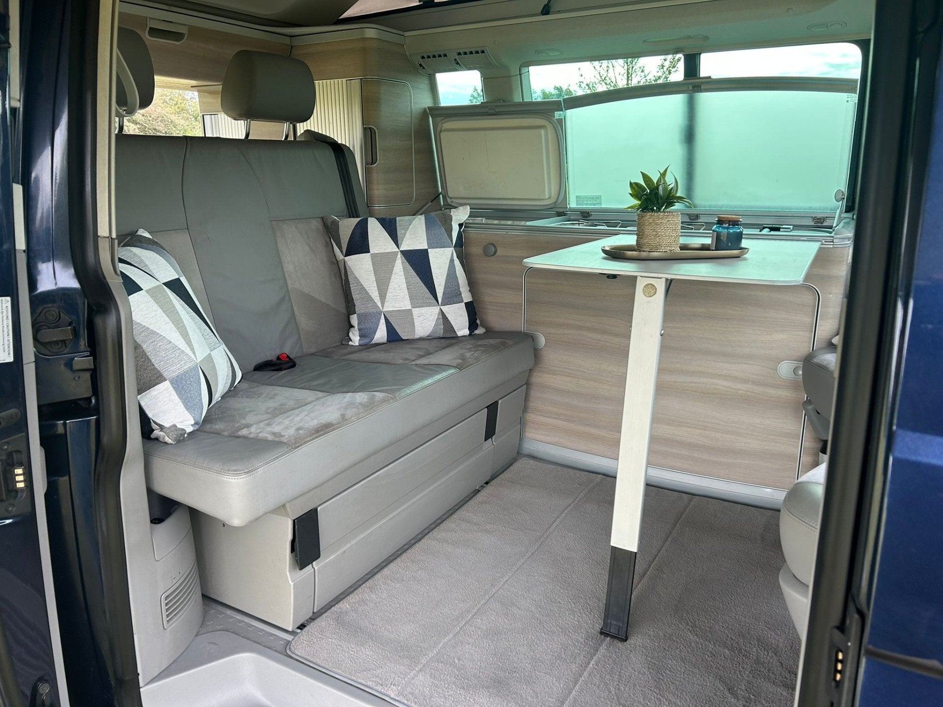Foto 45 van Volkswagen California Transporter Buscamper 2.0 TDI 140 PK E
