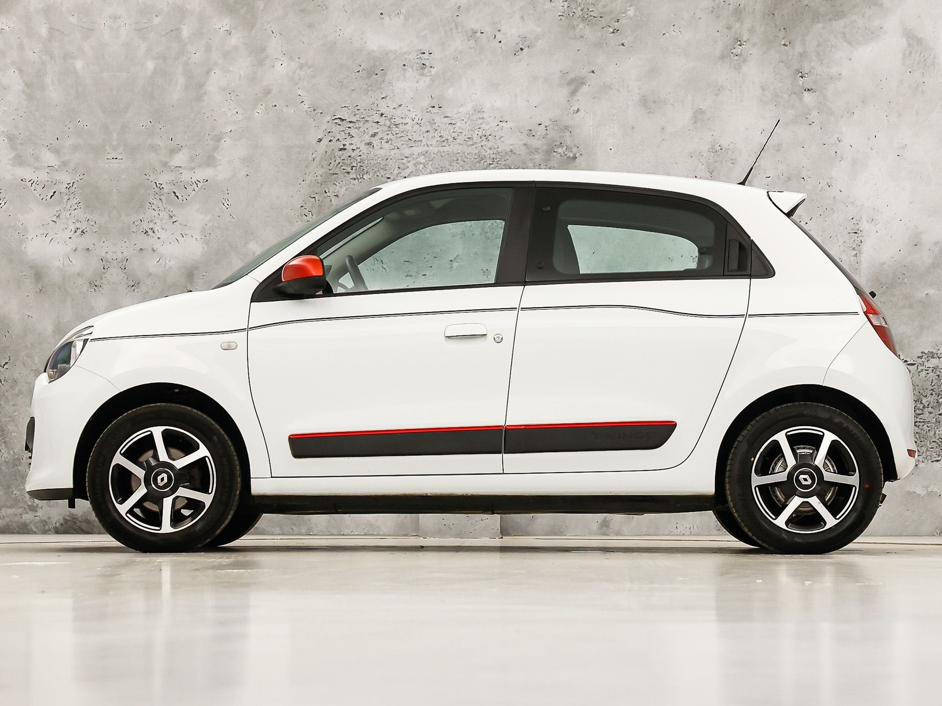 Foto 2 van Renault Twingo 0.9 TCe Dynamique (AIRCO, STOELVERWARMING, LM