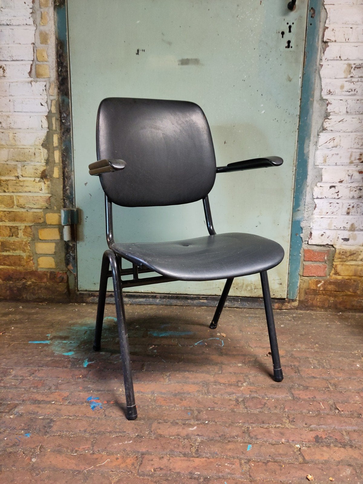 Vintage kunst leren stoel, Huis en Inrichting, Stoelen, Ophalen, Gebruikt, Zwart, Vintage