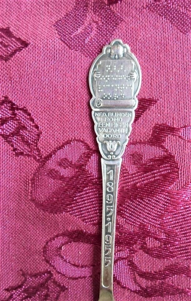 Oud Lepeltje Ned. Blindenbond. 1895 - 1955., Gebruikt, Verzilverd, Ophalen of Verzenden, Metaal