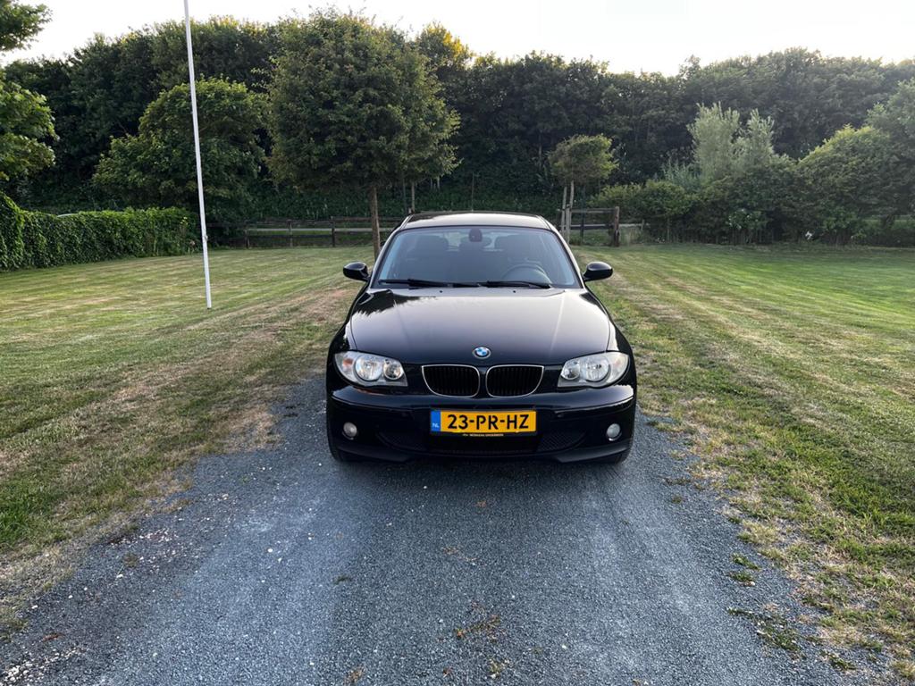 BMW 116i E87 2004 – start niet –, Auto's, BMW, Particulier, 1-Serie, Achteruitrijcamera, Airbags, Airconditioning, Apple Carplay