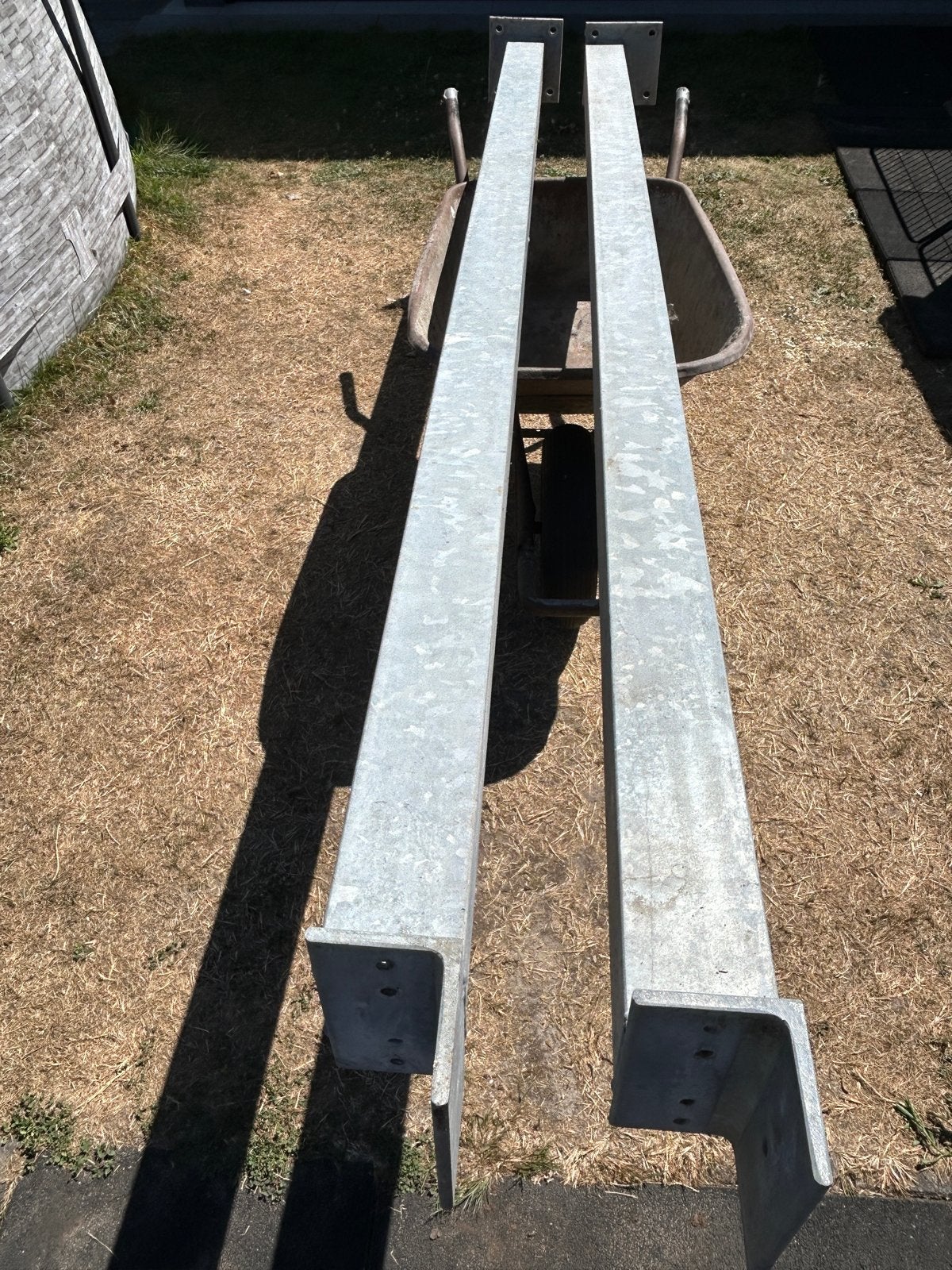 Gegalvaniseerde staanders 10x10x267 cm afwijkende grondplaat, Ophalen, Gebruikt, Overige metalen