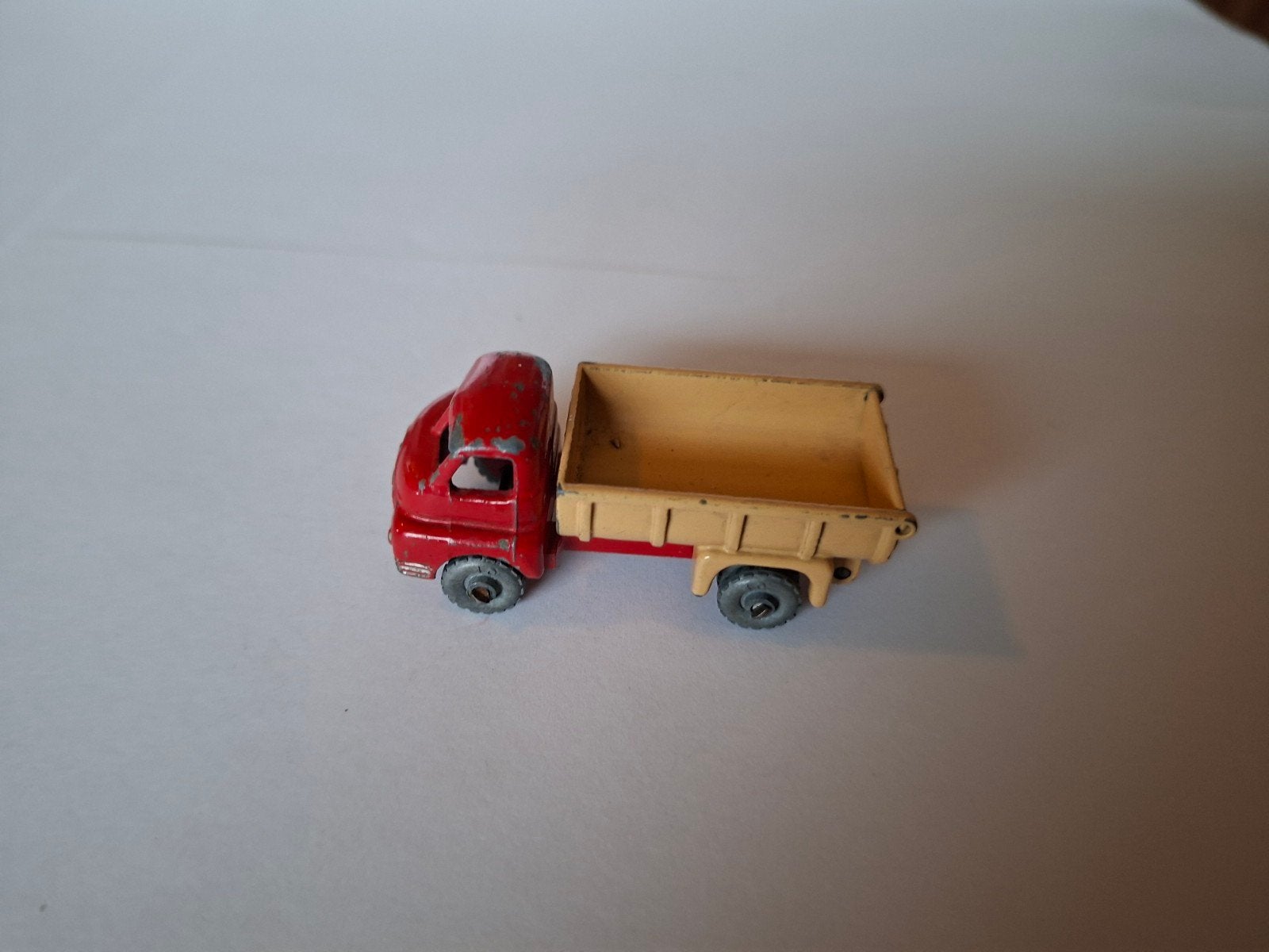 matchbox Lesney Bedford 7 Ton Tipper Truck 1957 cast # 40, Ophalen of Verzenden, Zo goed als nieuw, Bus of Vrachtwagen