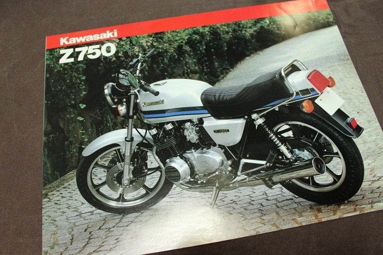 Kawasaki Z750 motorfiets verkoop folder Z 750, Motoren, Handleidingen en Instructieboekjes, Ophalen of Verzenden, Kawasaki