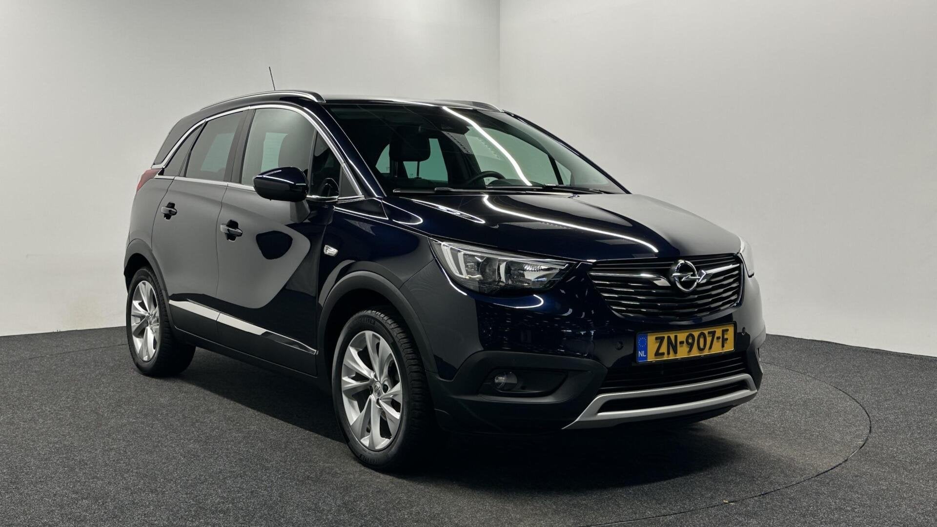 Opel Crossland X 1.2 Turbo Innovation TREKHAAK CAMERA NAVI C, Voorwielaandrijving, 840 kg, Gebruikt, Euro 6
