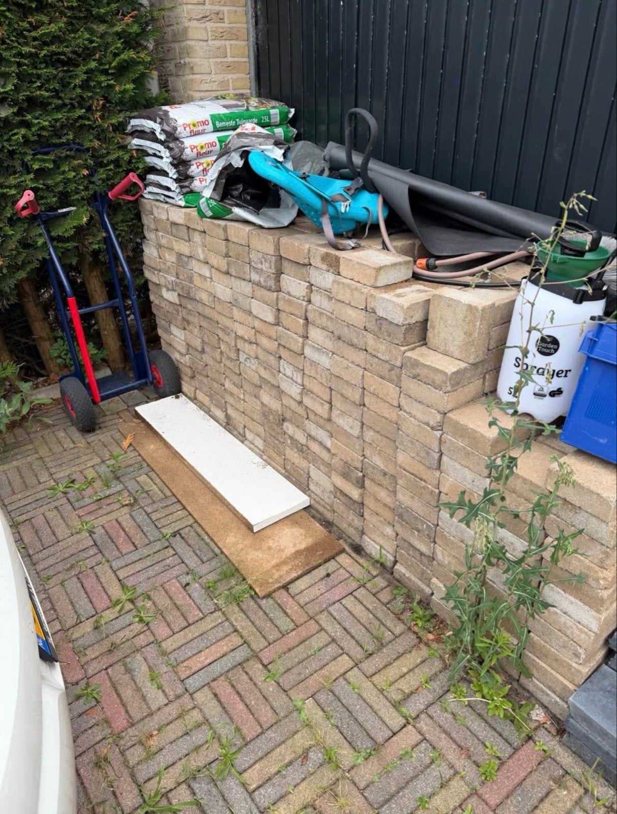 GRATIS!Gebruikte straatstenen/klinkers voor tuin of oprit, Tuin en Terras, Ophalen, Overige materialen, Gebruikt, Overige typen