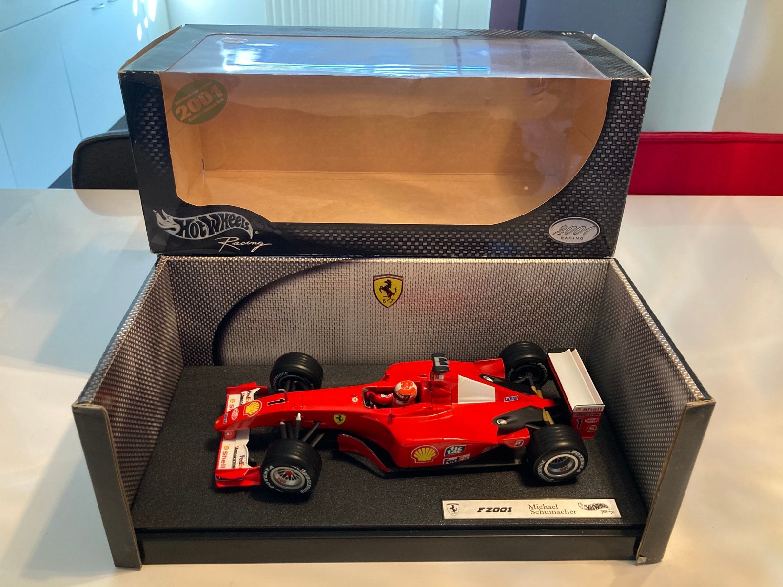 Michael Schumacher f2001 1/18, Hobby en Vrije tijd, Ophalen of Verzenden, Nieuw, Auto