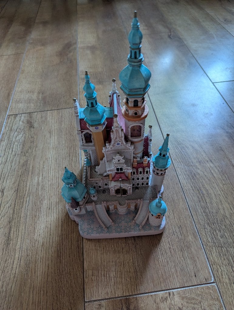Disney Castle Collection + Licht Rapunzel, Verzamelen, Ophalen of Verzenden, Overige figuren, Zo goed als nieuw, Beeldje of Figuurtje
