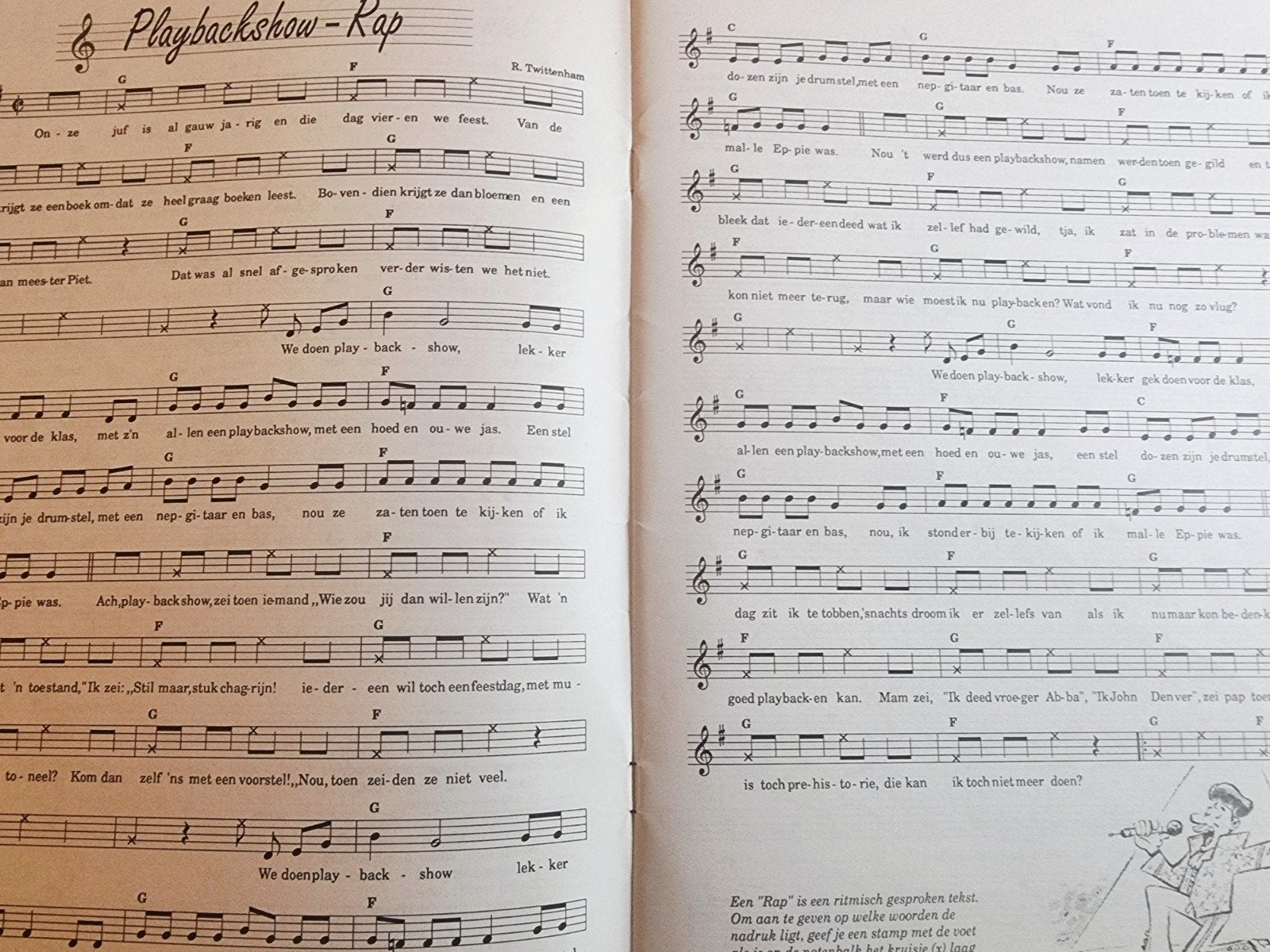 Tom Stone's Kinder Songfestival - Muziekboek met Liedjes Re4, Muziek en Instrumenten, Bladmuziek, Ophalen of Verzenden, Zo goed als nieuw