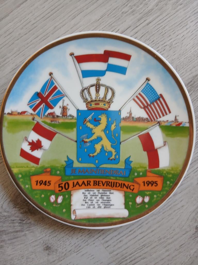 Dit is een herdenkingsbord ter gelegenheid van 50 jaar bevri, Verzamelen, Ophalen