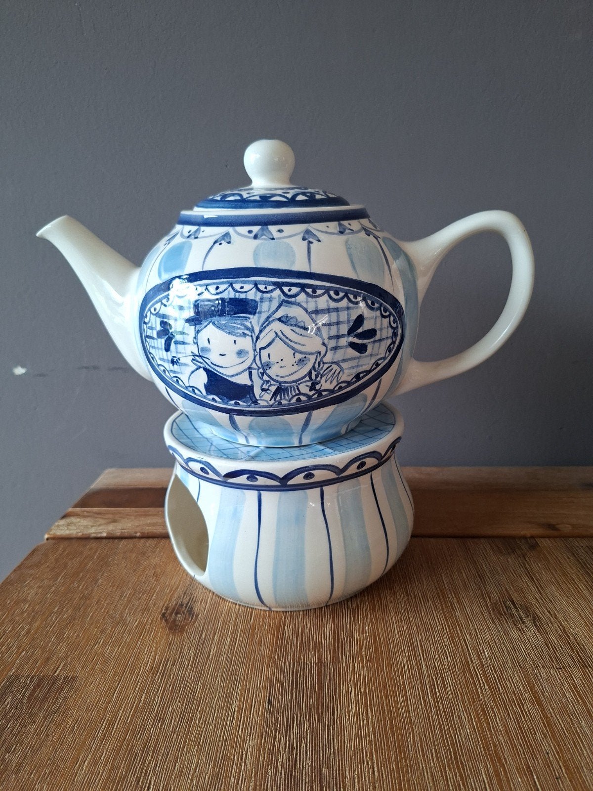 Blond Amsterdam Delfts Blauw Theepot met Warmhouder - Zo goe, Blauw, Zo goed als nieuw, Steen/keramiek, Ophalen