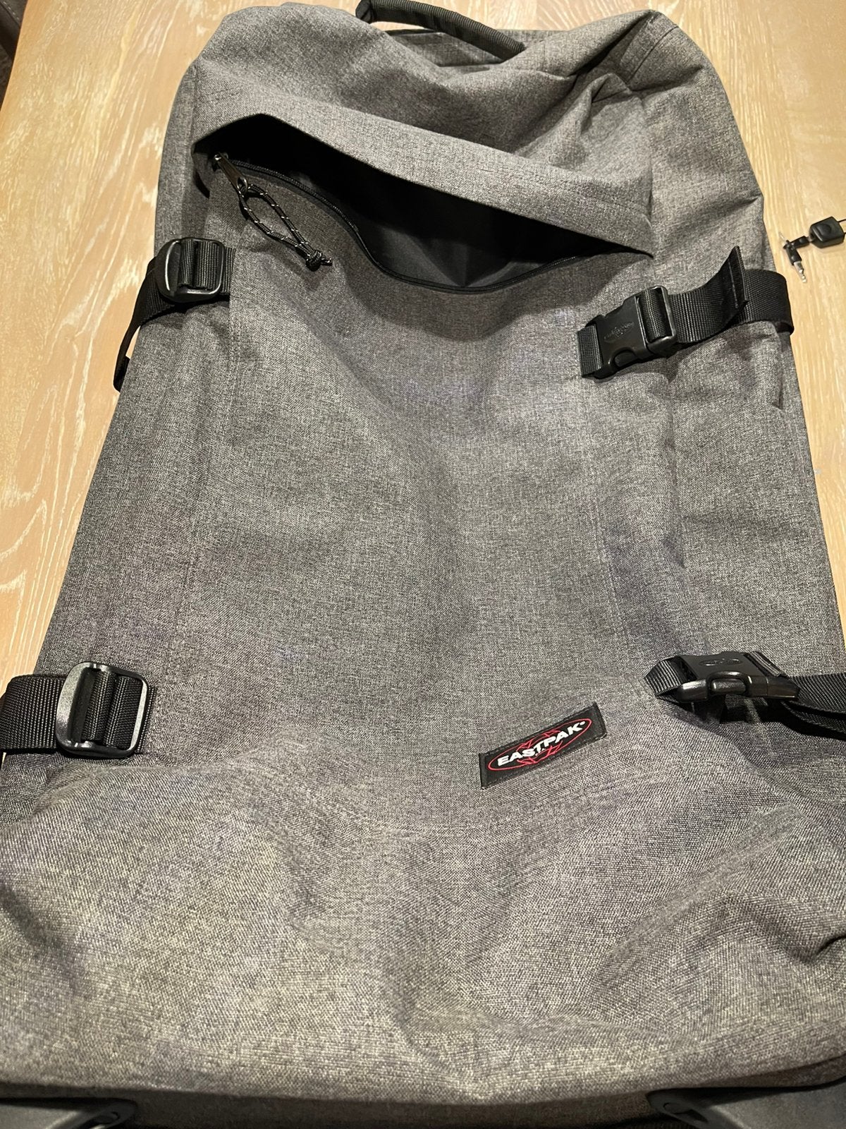 Splitkoffer Eastpak 80x40x30 grijs, Ophalen, Zo goed als nieuw, Grijs, 30 cm of meer