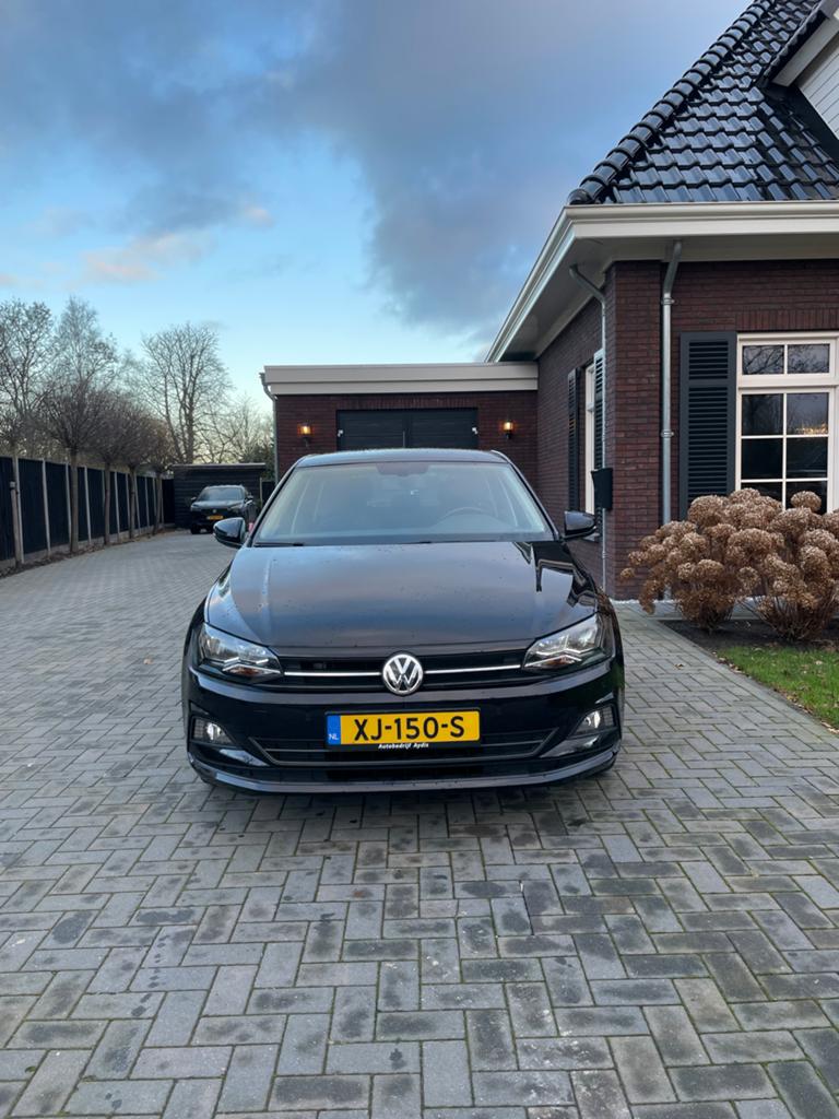 Volkswagen Polo 1.0 TSI 95pk 2018 Zwart, Voorwielaandrijving, 40 €/maand, Handgeschakeld, 570 kg