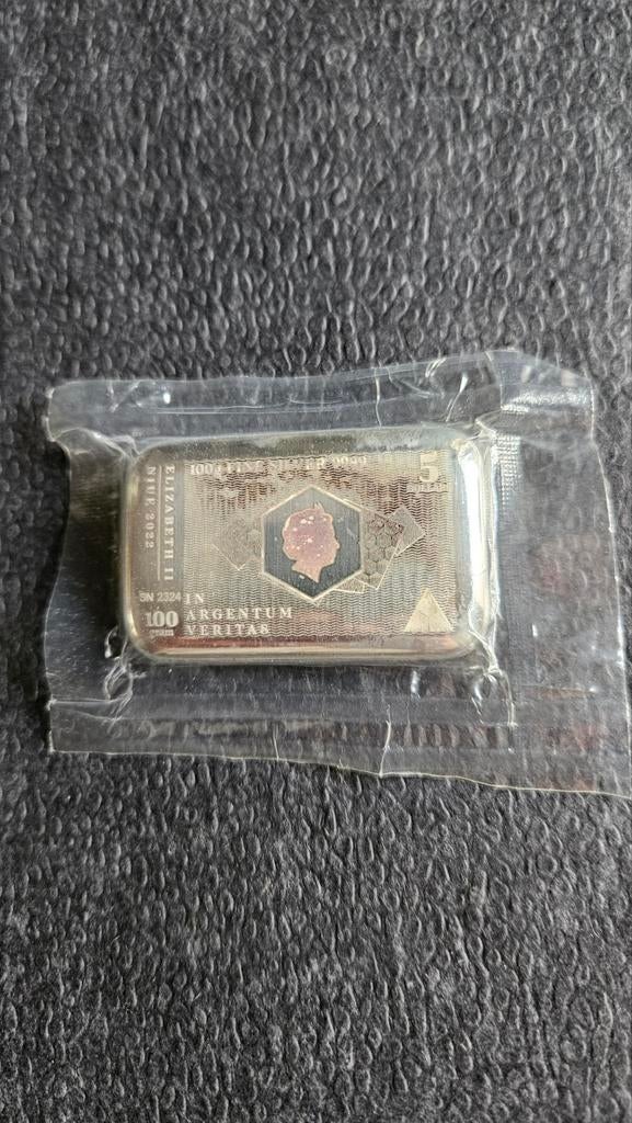 100 gram muntbar niue, Postzegels en Munten, Edelmetalen en Baren, Ophalen of Verzenden, Zilver
