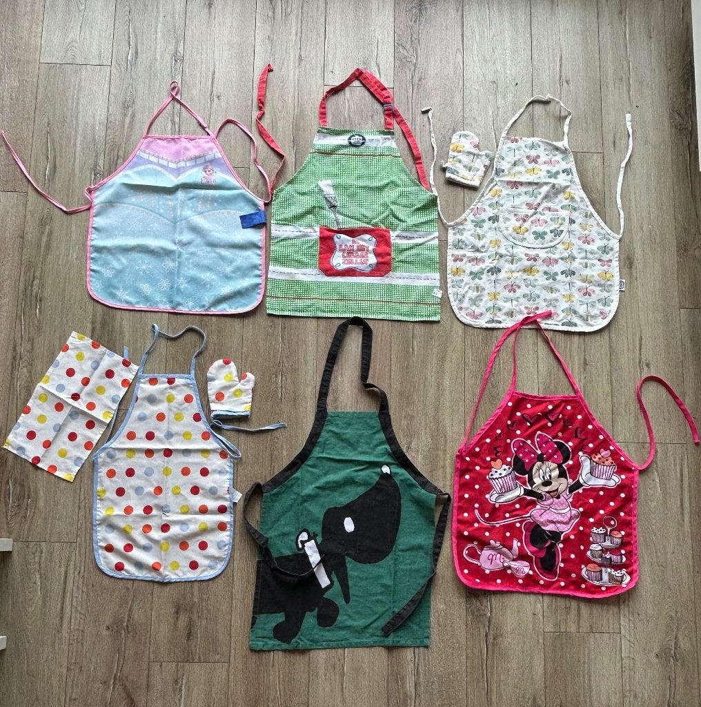 Kinderschorten, ovenwanten en theedoek, Ophalen, Gebruikt, Overige materialen, Speelkeuken-accessoire