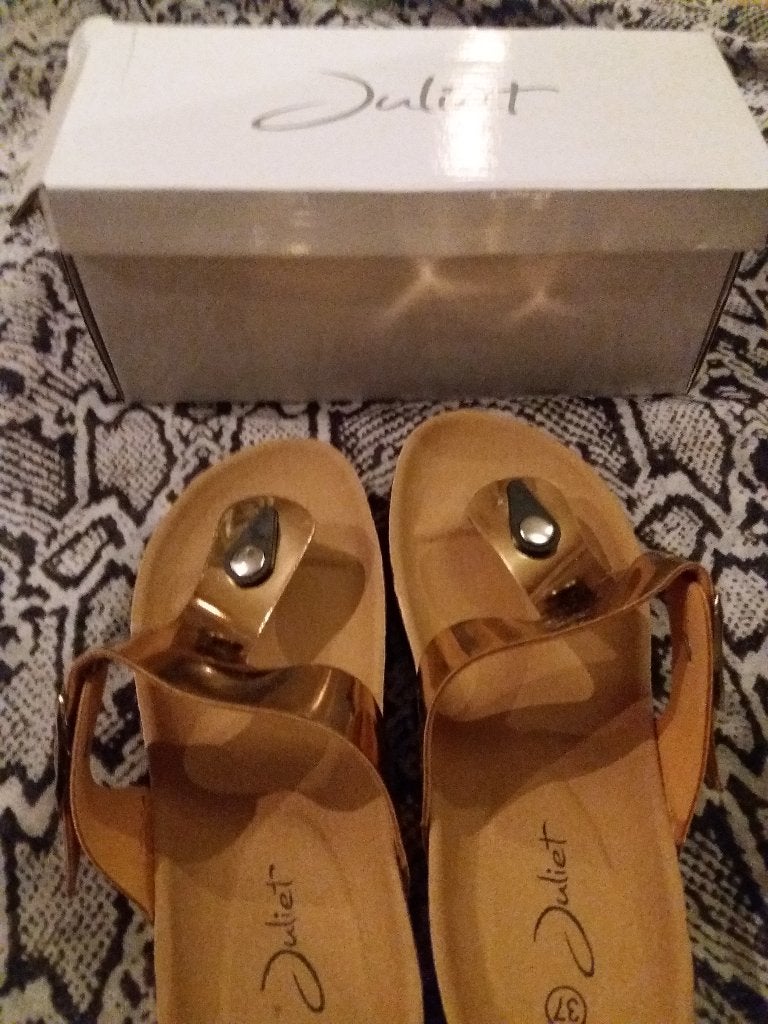 Slippers met kleine sleehak Maat 37 Nieuw Champagne ( Jool ), Kleding | Dames, Schoenen, Slippers, Overige kleuren, Nieuw, Ophalen of Verzenden