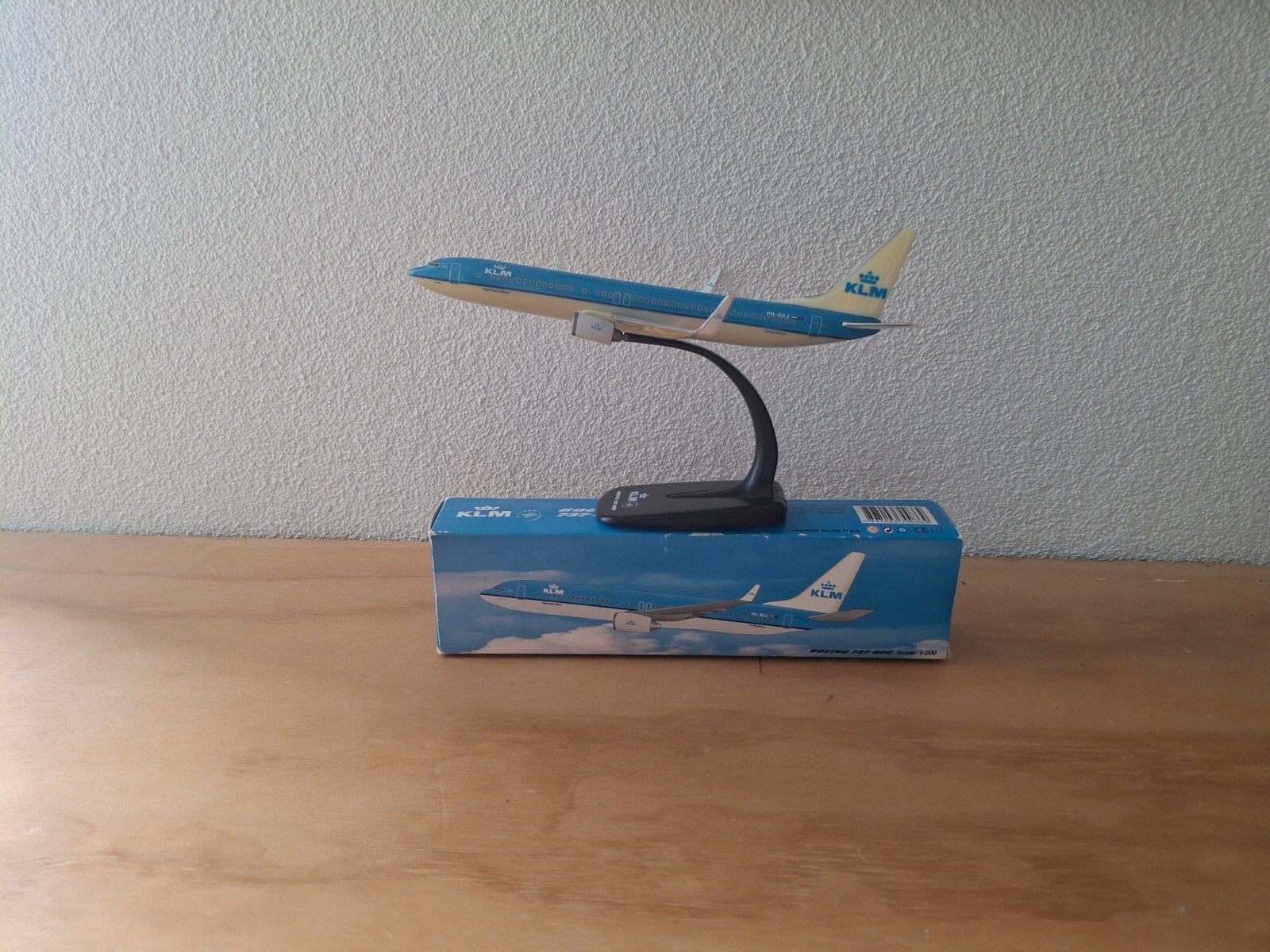Boeing 737-900 KLM schaalmodel 1:200, Overige merken, 1:200 of kleiner, Ophalen of Verzenden, Zo goed als nieuw