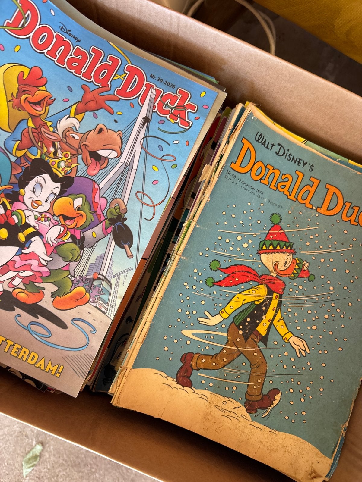 2 dozen vol Donald Ducks, Meerdere stripboeken, Ophalen, Gelezen