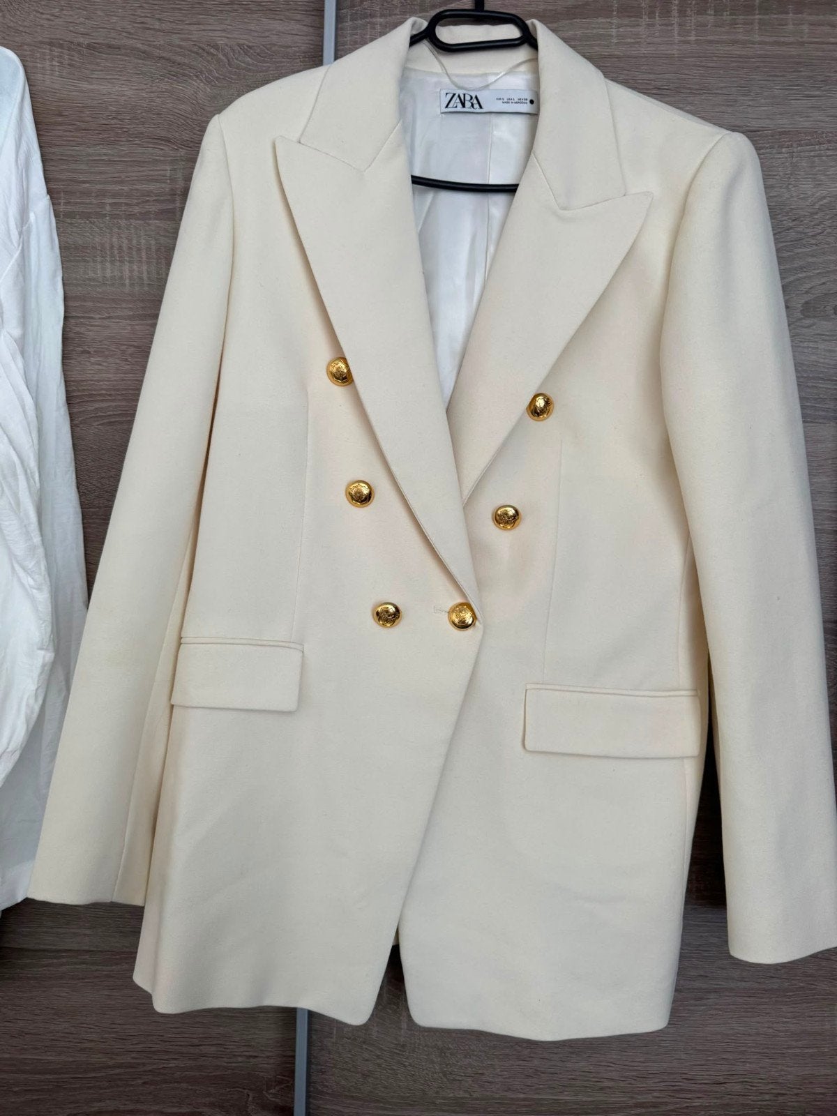 Zara Colbert - Crèmekleurig met gouden knopen, Ophalen, Maat 42/44 (L), Zo goed als nieuw, Jasje