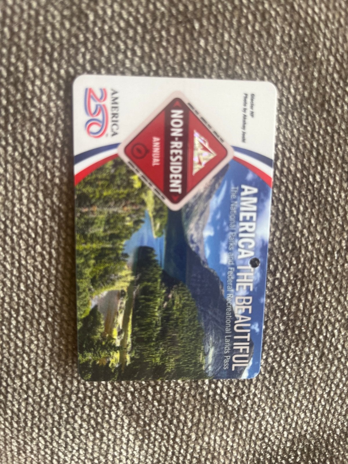 America the beautiful pass, Drie personen of meer