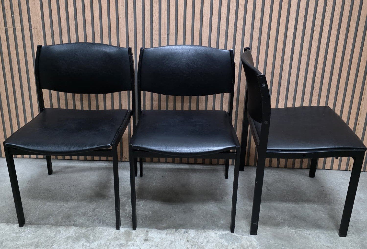 9 x stoelen zwart leer Vintage vergaderstoelen horeca cafe, Huis en Inrichting, Stoelen, Zwart, Leer, Ophalen of Verzenden, Zo goed als nieuw