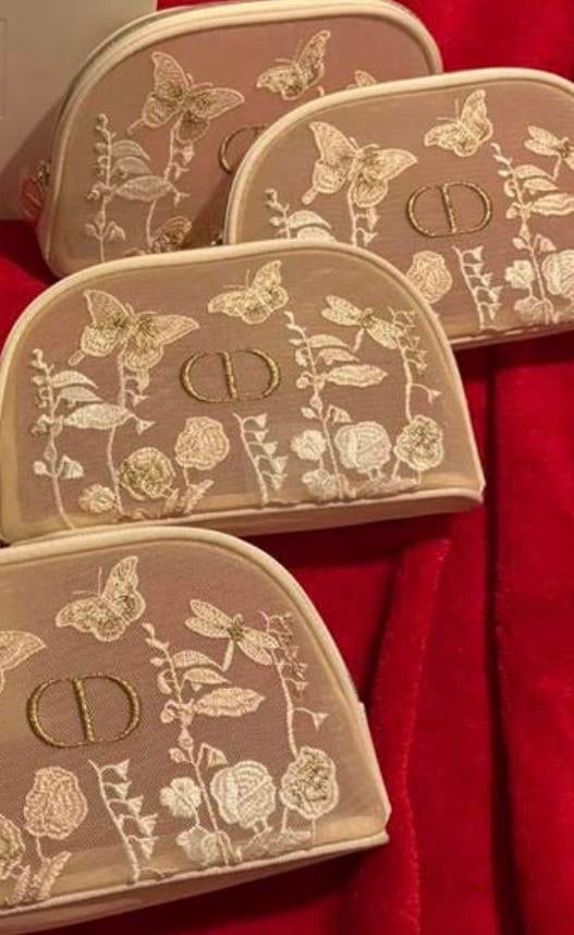 Dior vlinder pouch /avondtasje limited editie NOG TWEE OVER, Ophalen of Verzenden, Nieuw, Overige kleuren, Dame