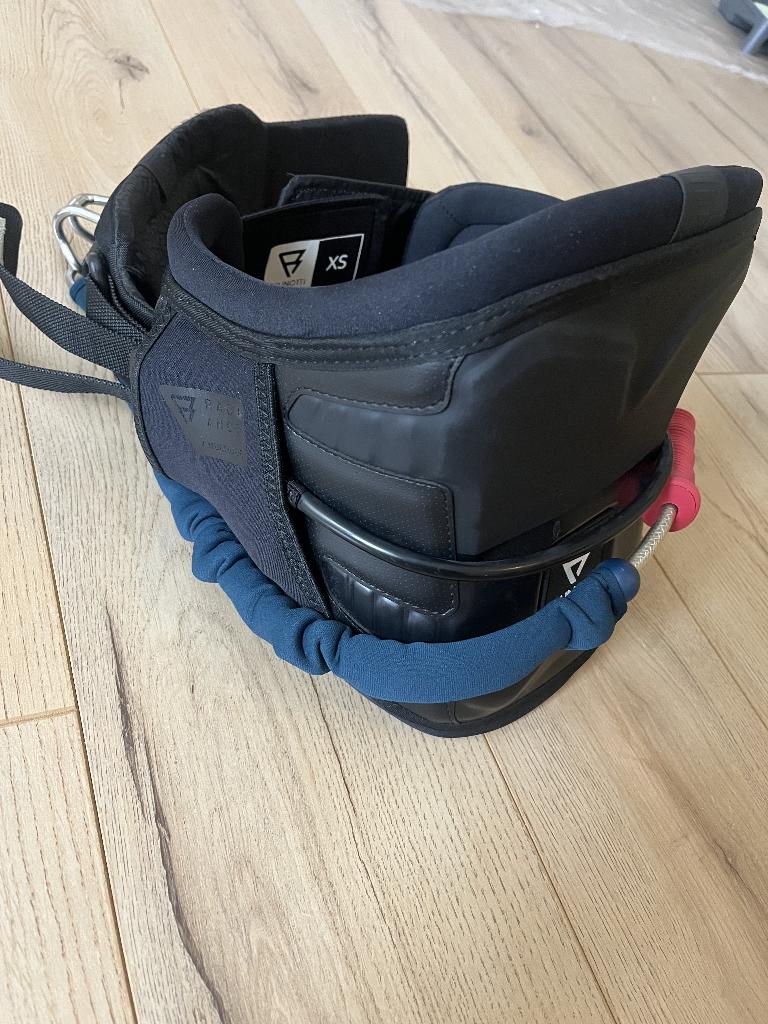 Harnas kite, maat XS, Watersport en Boten, Kitesurfen, Ophalen, 8 m², Trapeze, Geen board