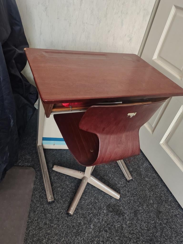 Antiek tafeltje met stoel, Ophalen, Gebruikt, Tafel(s) en Stoel(en)