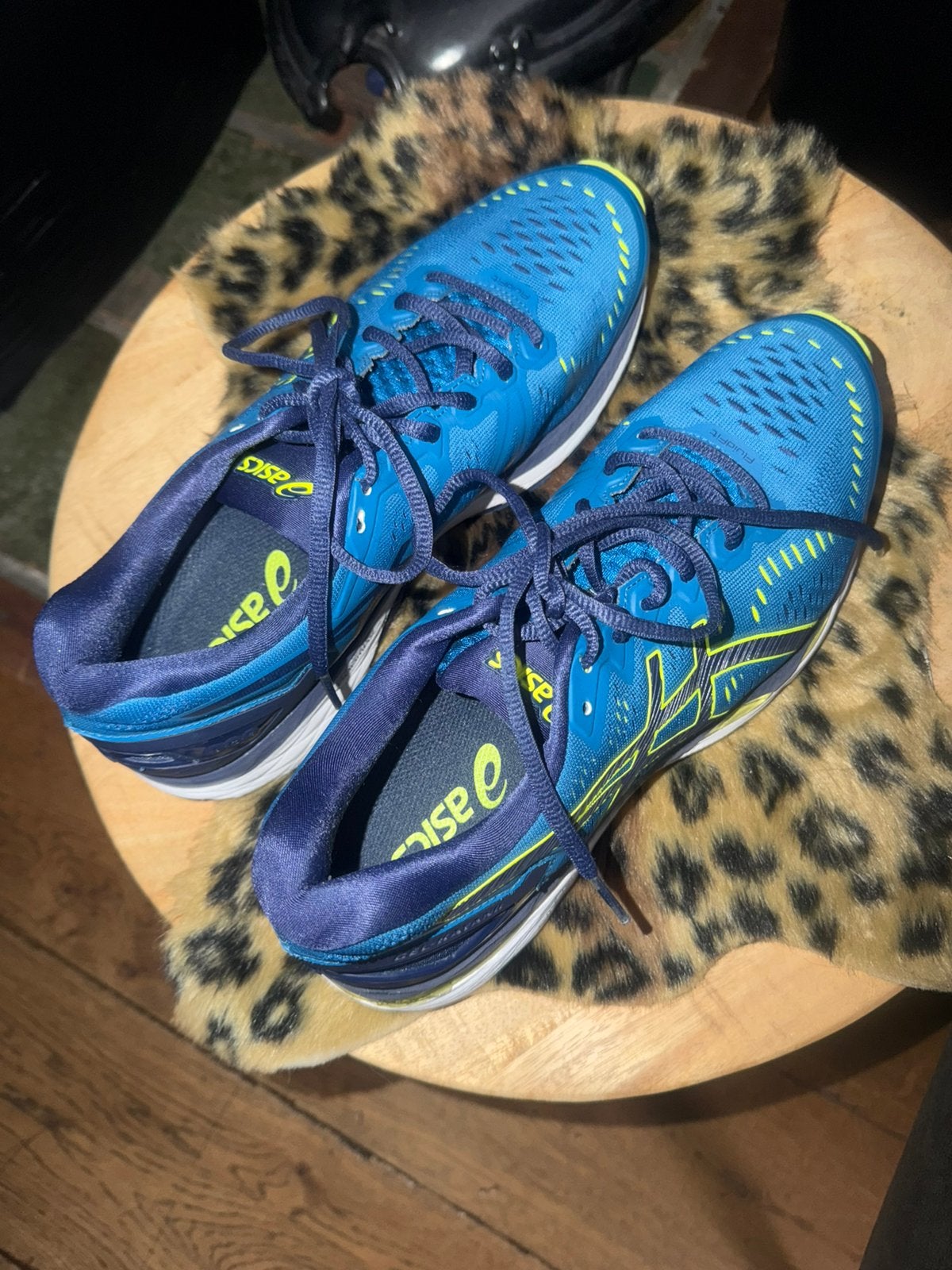 Asics Kayano 43, maat 42,5 als nieuw, Ophalen, Hardloopschoenen, Zo goed als nieuw, Hardlopen