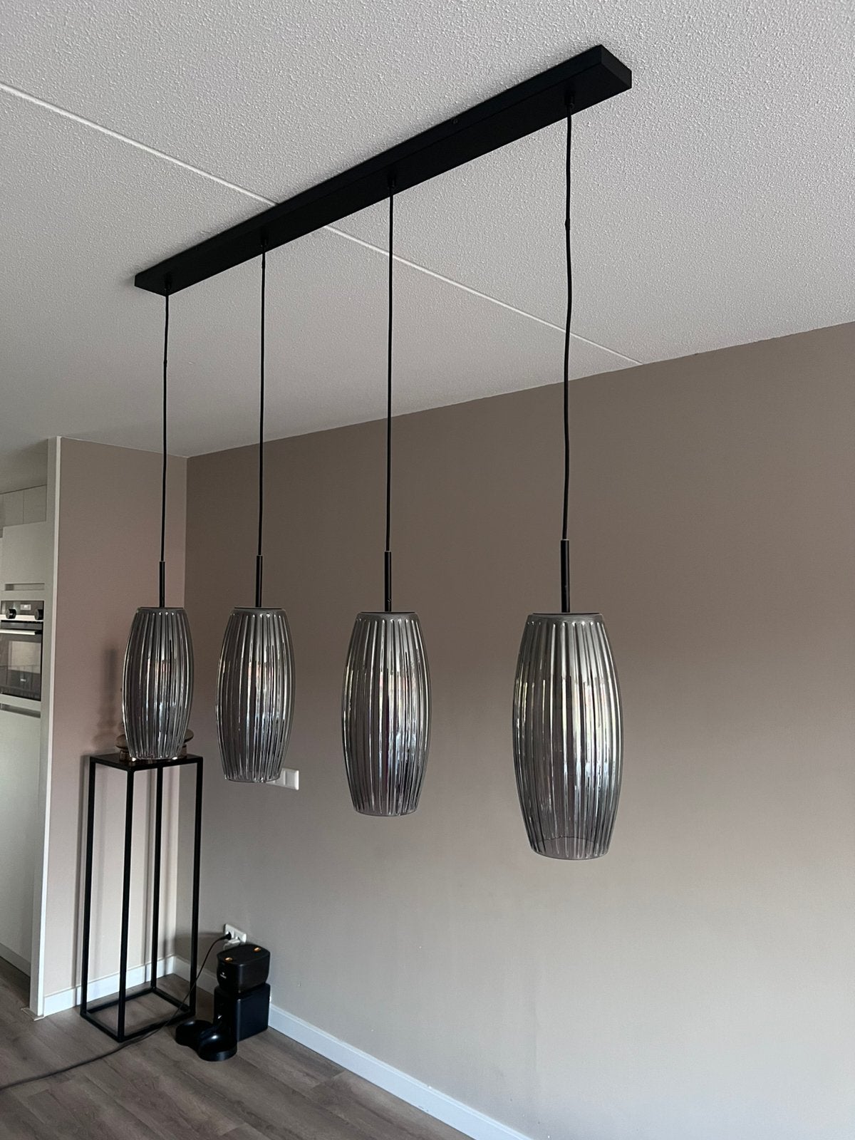 Hanglamp smoke glas 4-lichts ovaal ribbel dimbaar E27 250V, Ophalen, Gebruikt, E27 (groot), Glas