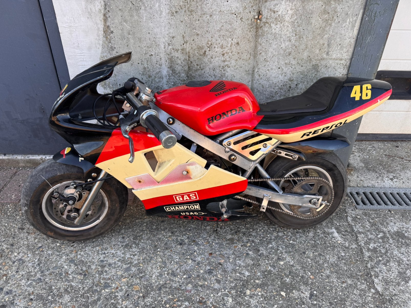 49cc Pocketbike Repsol Honda #46 – Valentino Rossi – 2-Takt, Fietsen en Brommers, Ophalen, Gebruikt, Overige typen, 49 cc