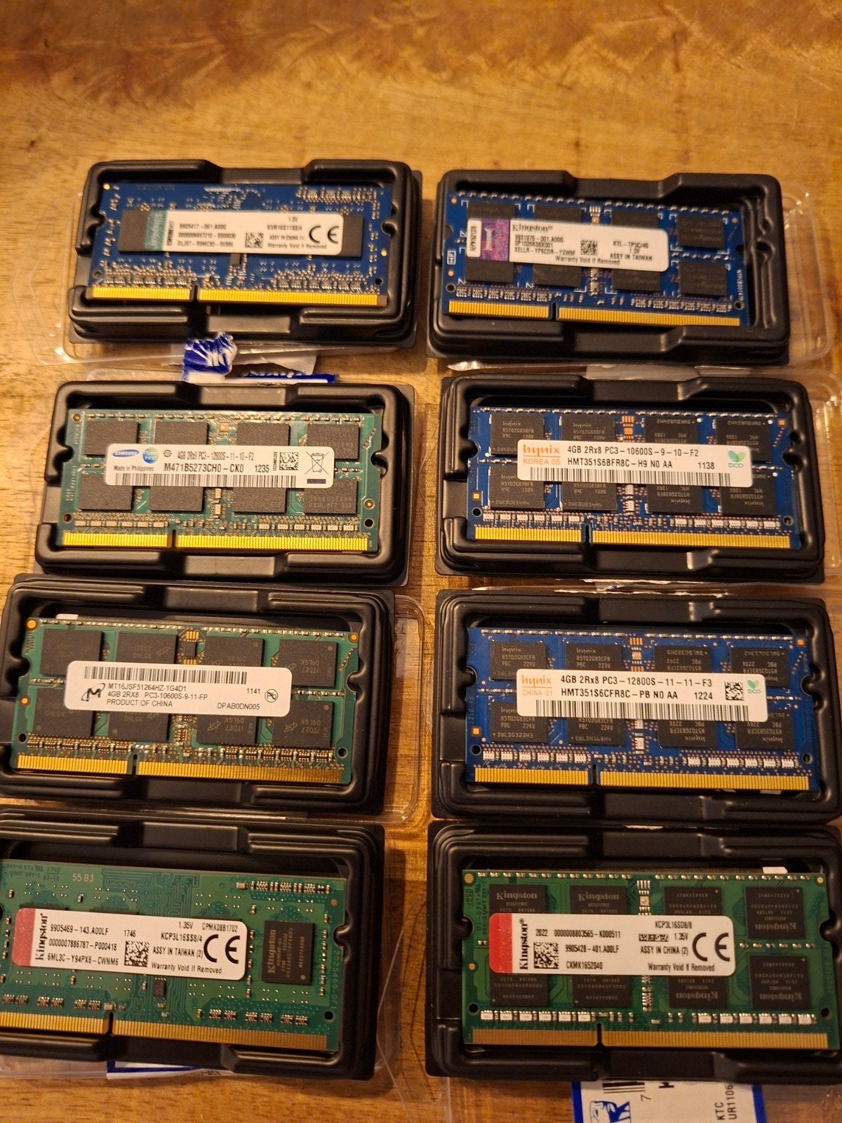 8x 4GB DDR3 Laptop Geheugen Modules (32GB Totaal), 10600S / 12800S (verschillend), DDR3, Ophalen of Verzenden, Zo goed als nieuw