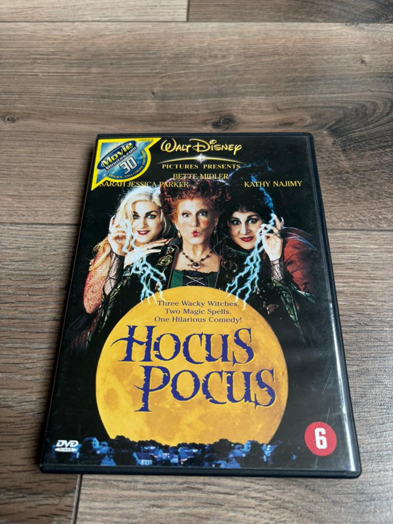 Walt Disney Hocus Pocus met Bette Midler, Alle leeftijden, Ophalen of Verzenden, Zo goed als nieuw