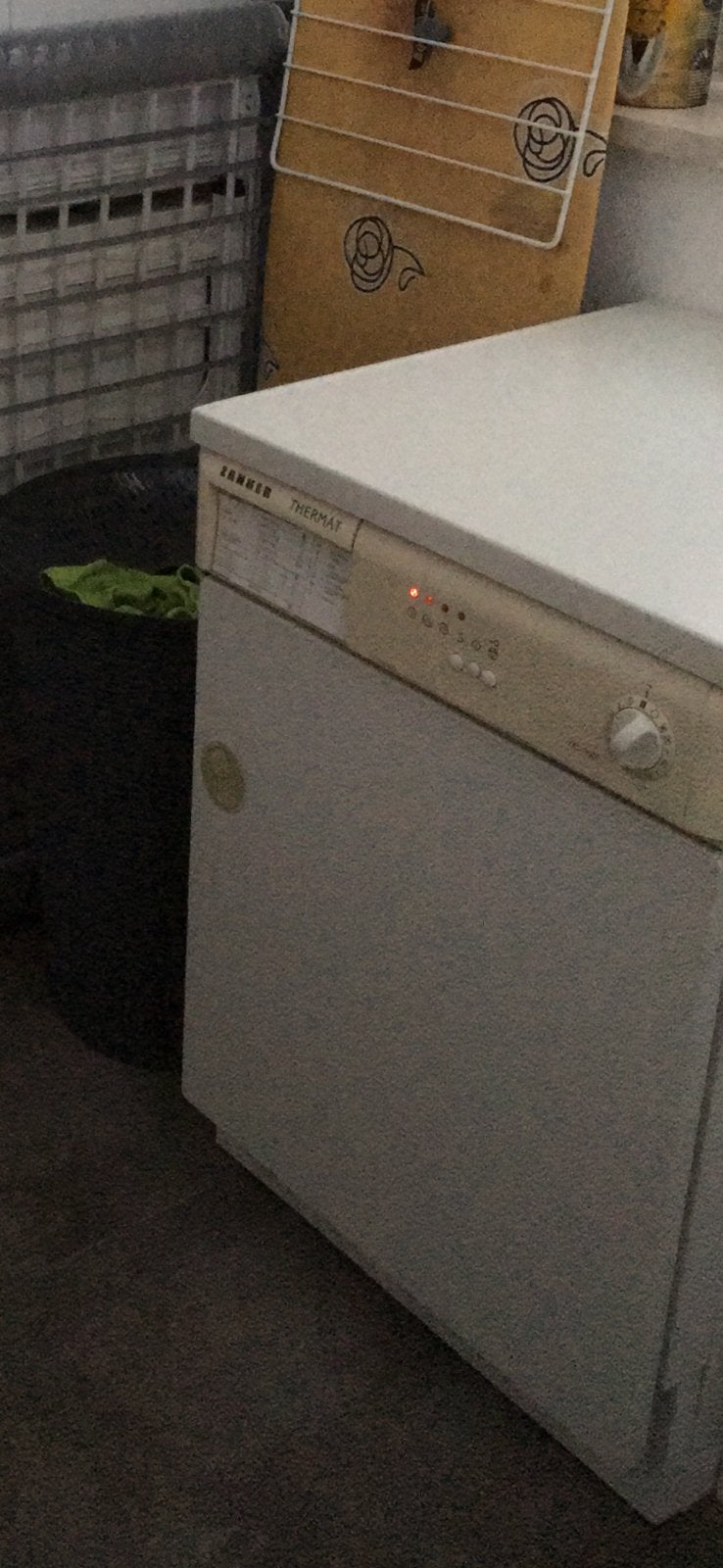 Condensdroger, Ophalen, 6 tot 8 kg, Zo goed als nieuw, 85 tot 90 cm