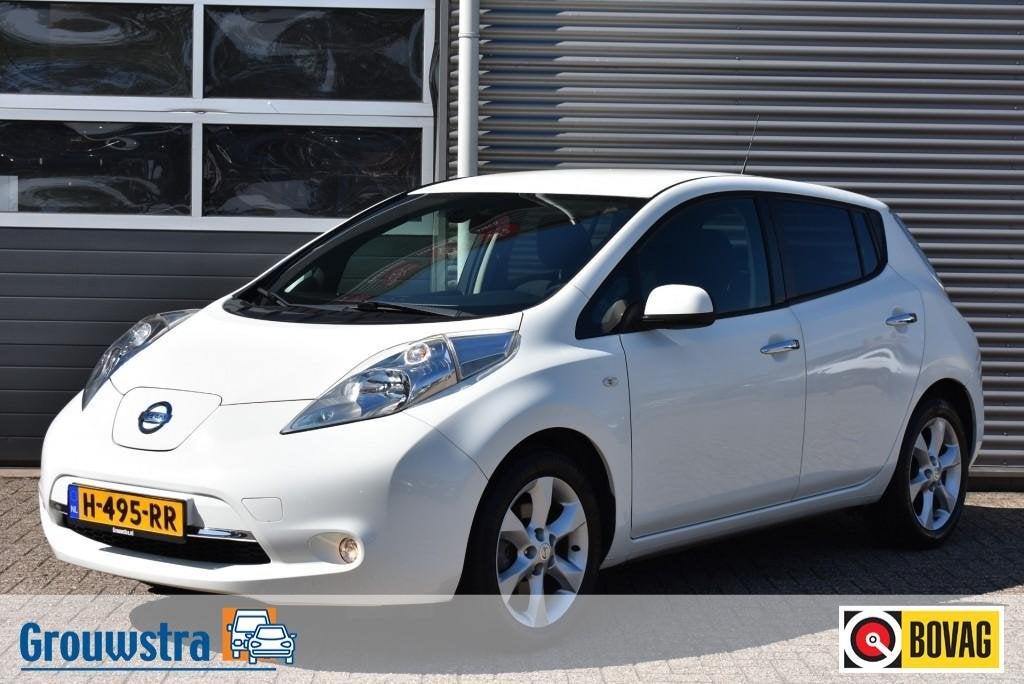 Nissan LEAF ACENTA 30 KWH / €249,- P/M LEASE / CARPLAY / C, Gebruikt, Wit, Leaf, Lease