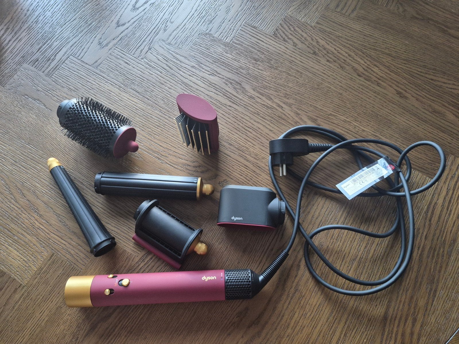 Dyson Airwrap i.d. Straight+Wavy - Special Edition, Ophalen, Zo goed als nieuw, Haarverzorging