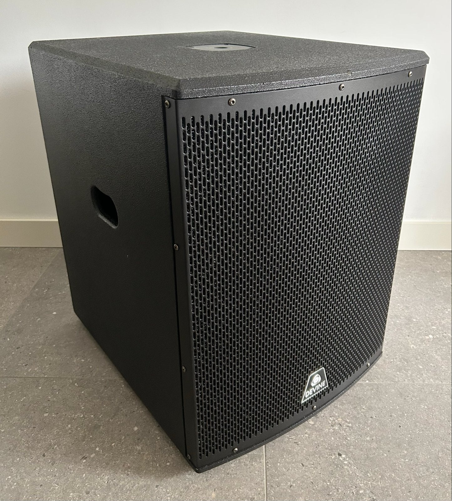 Devine Onyx 15SA Subwoofer - Zo goed als nieuw, Subwoofer, Zo goed als nieuw, Ophalen, 150 watt of meer