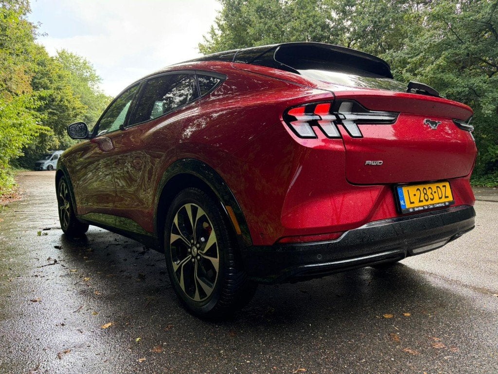 Ford Mustang Mach-E AWD 75,7 kWh | 269 PK | 565 Nm | NAP, Automaat, Dealer onderhouden, Parkeerassistent, 40 min