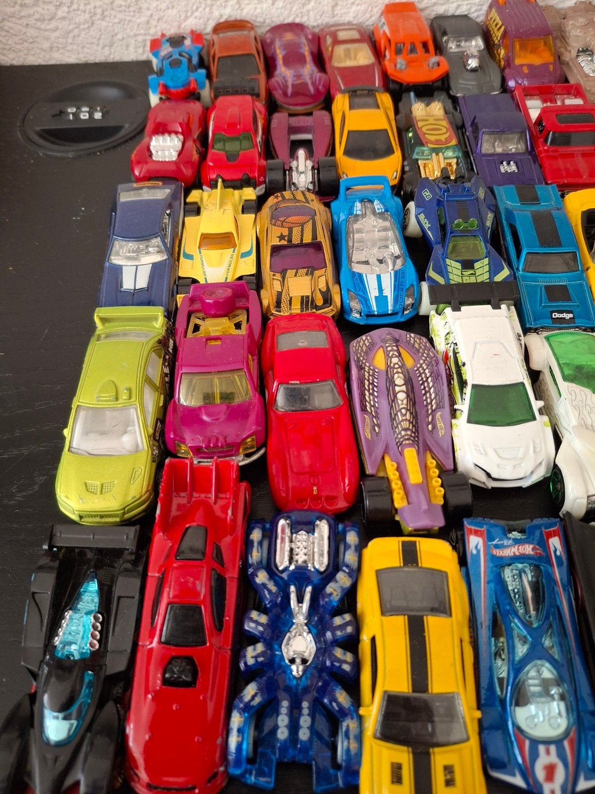 50 hotwheels auto's in koffer, Kinderen en Baby's, Ophalen of Verzenden