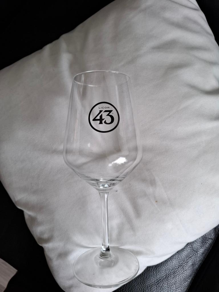43 glazen, Verzamelen, Glas en Borrelglaasjes, Ophalen of Verzenden, Zo goed als nieuw, Overige typen