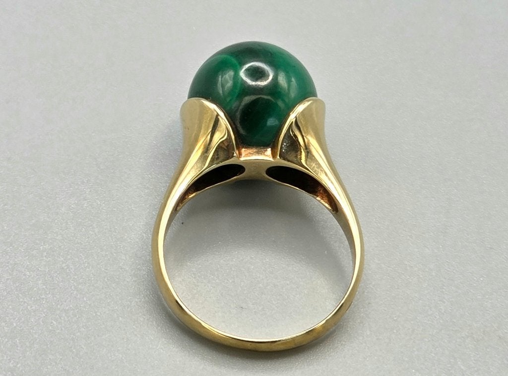 Vintage gouden design ring met edelsteen malachiet. 2026/571, ., Ophalen of Verzenden, ., Met edelsteen