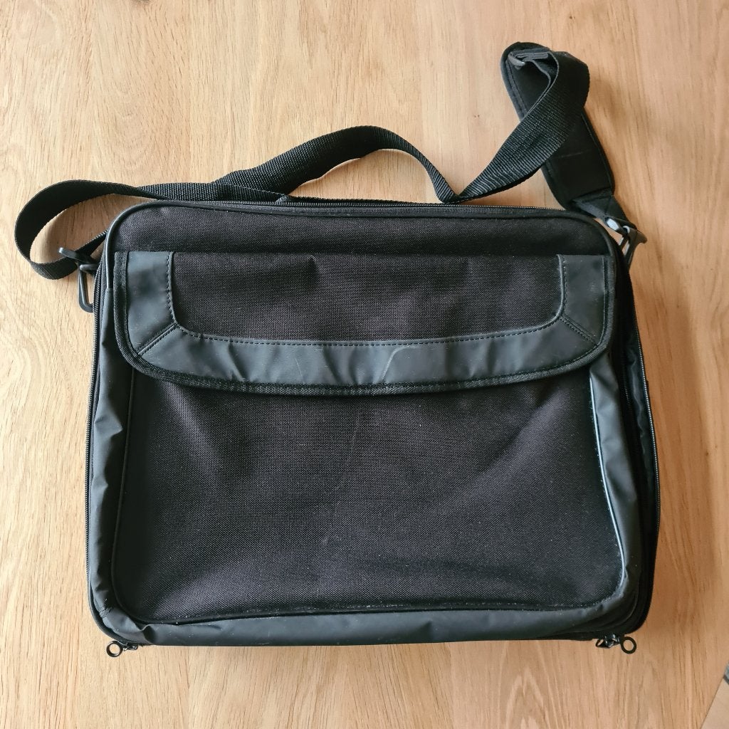 Targus laptoptas, Gebruikt, 17 inch of meer, Aktetas, Ophalen of Verzenden