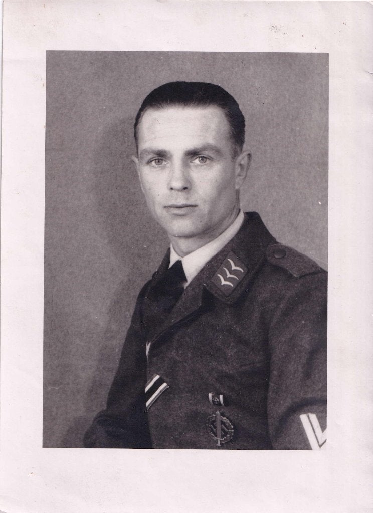 Originele WOII Duitse Wehrmacht Hauptgefreiter Portretfoto, Verzenden, Foto, Zo goed als nieuw, 1940 tot 1960