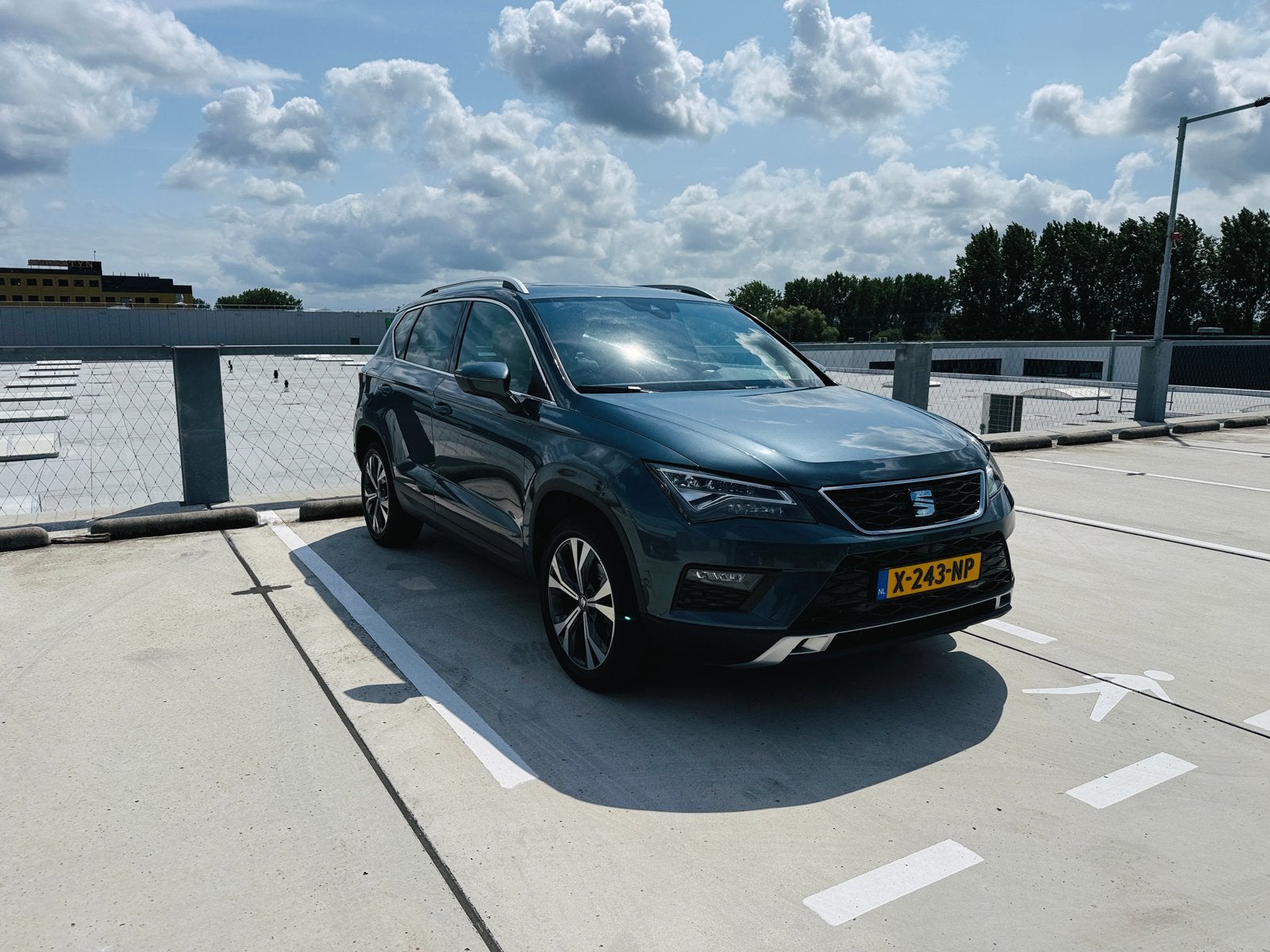 Seat Ateca 1.5 Ecotsi 150pk Dsg-7 2019 Grijs, Auto's, 1498 cc, 680 kg, 4 cilinders, Ateca