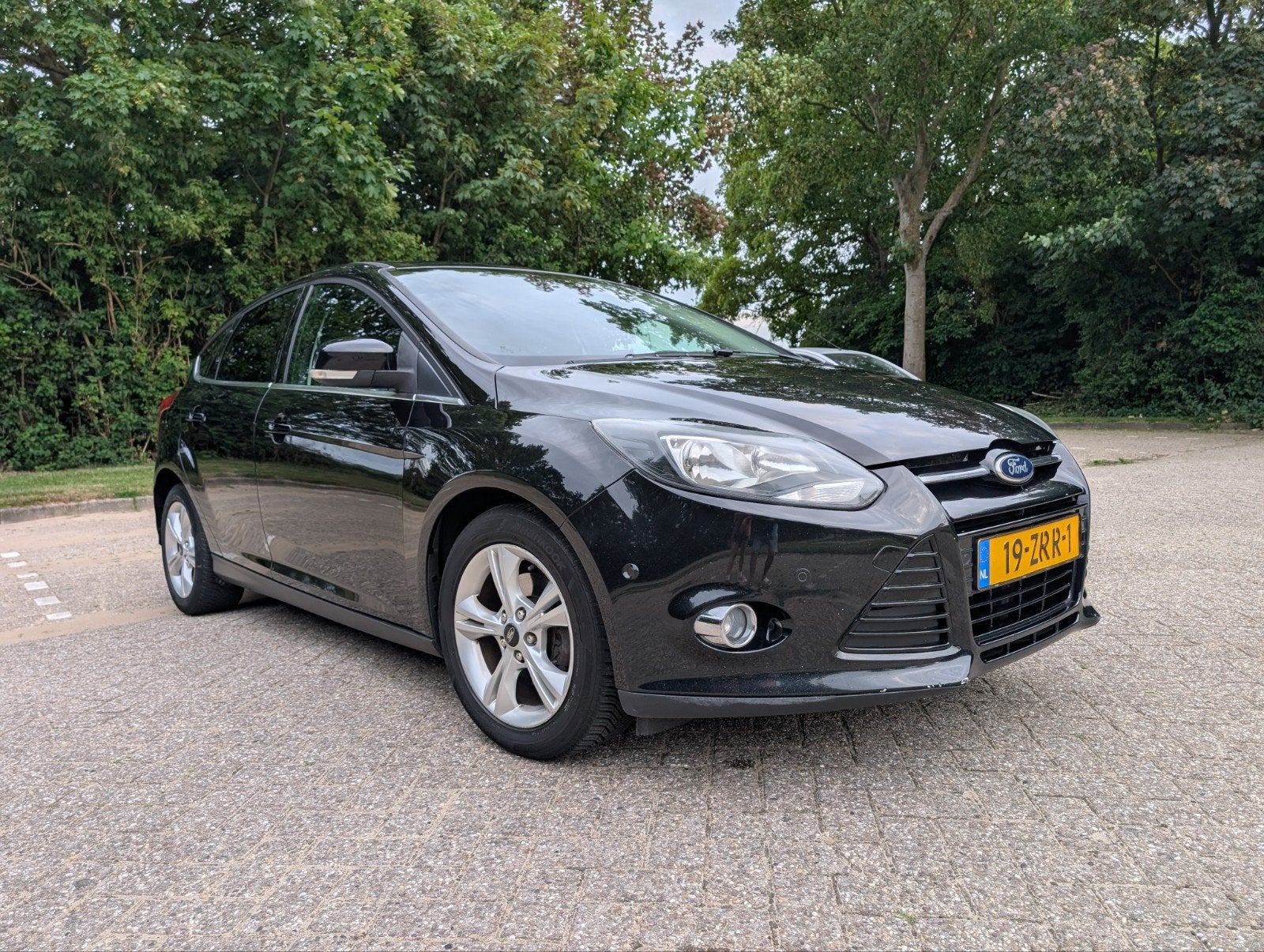 Ford Focus 1.6 Tdci 77KW 2013 Zwart, Auto's, Automatische klimaatregeling, Stof, Euro 6, 4 cilinders